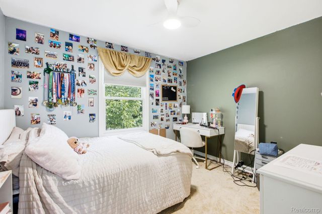 517 Kelli Avenue, Marysville, MI 48040