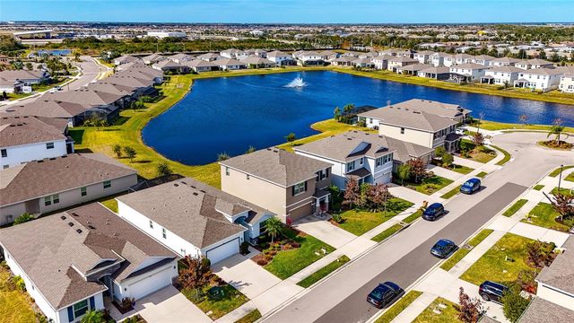 5324 HALEWOOD COURT, Bradenton, FL 34211