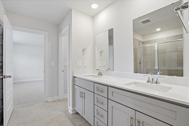 903 Rising Oak Court, Spartanburg, SC 29301