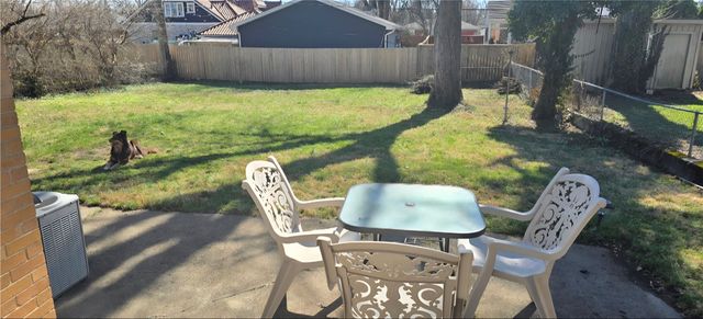 1416 Fieldstone Drive, Dayton, OH 45414