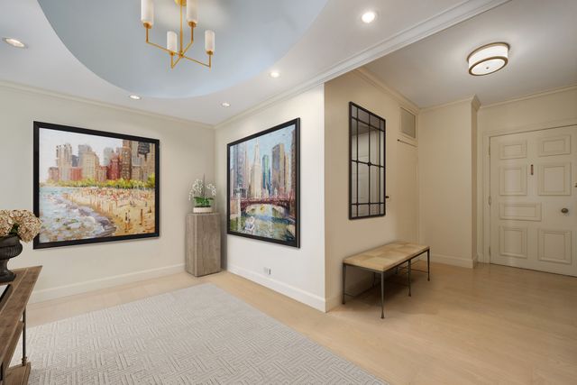 1040 N Lake Shore Drive 17D, Chicago, IL 60611