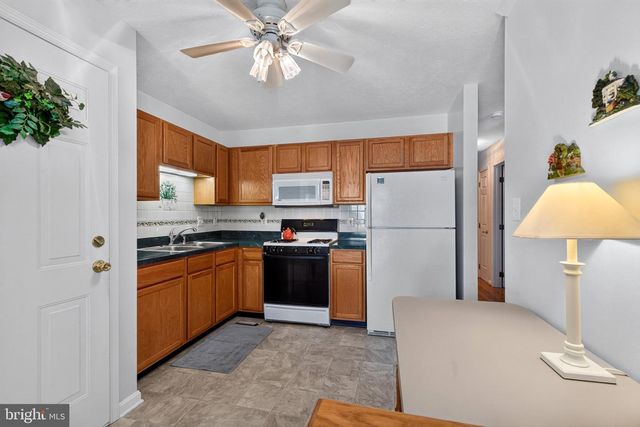 9311 SEA POINT RD, Baltimore, MD 21219