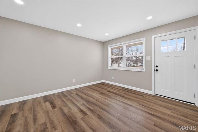 695 Mullanphy Road, Florissant, MO 63031