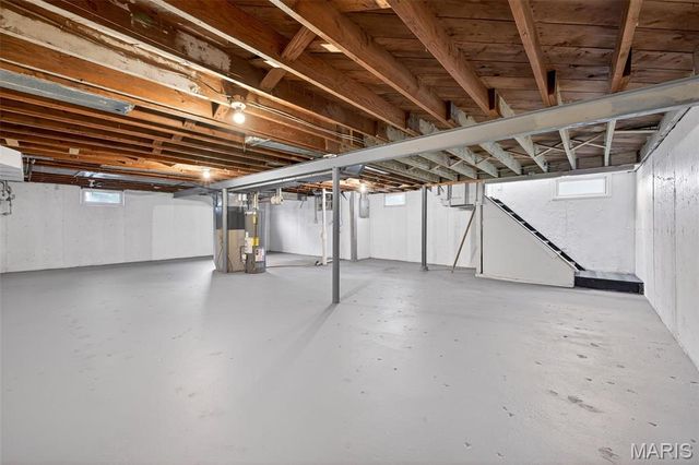 695 Mullanphy Road, Florissant, MO 63031