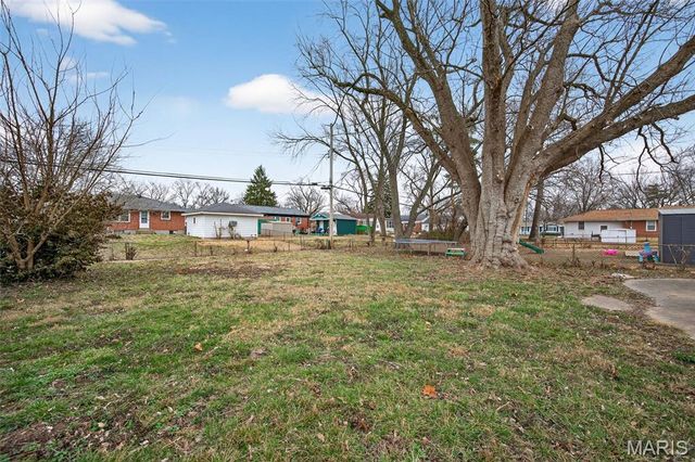 695 Mullanphy Road, Florissant, MO 63031