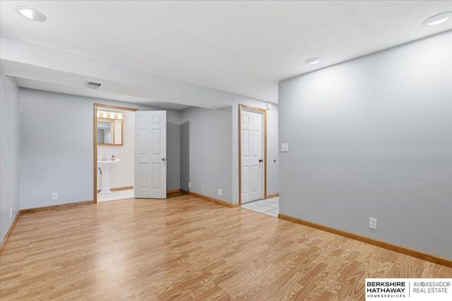 6204 S 140th Avenue, Omaha, NE 68137
