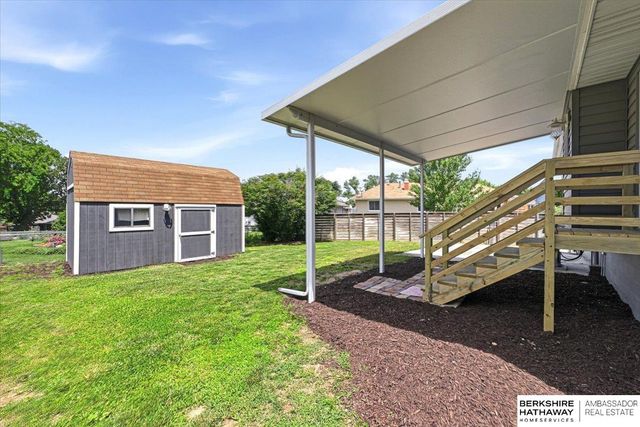 6204 S 140th Avenue, Omaha, NE 68137