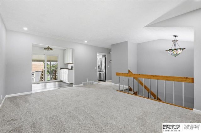 6204 S 140th Avenue, Omaha, NE 68137