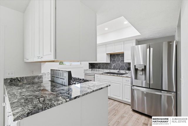 6204 S 140th Avenue, Omaha, NE 68137