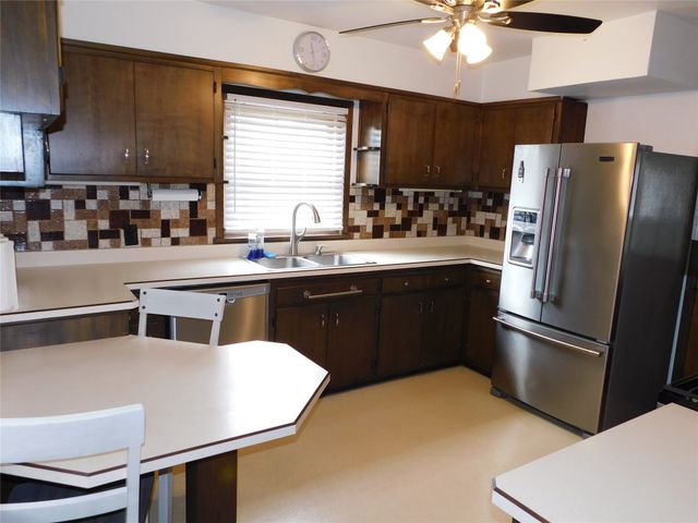 10996 SUNSET Drive, North East, PA 16428