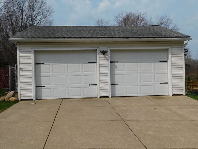 10996 SUNSET Drive, North East, PA 16428