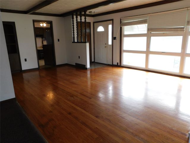 10996 SUNSET Drive, North East, PA 16428