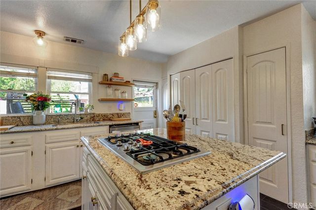 551 E Columbia, Pomona, CA 91767
