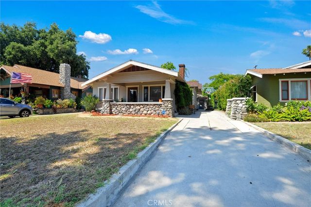 551 E Columbia, Pomona, CA 91767
