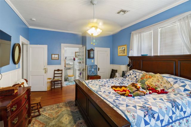 1594 W 4th Avenue, Corsicana, TX 75110