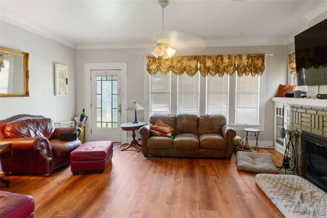 1594 W 4th Avenue, Corsicana, TX 75110