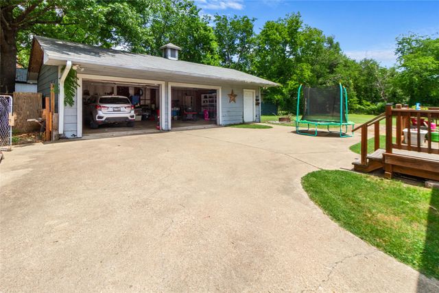 1594 W 4th Avenue, Corsicana, TX 75110