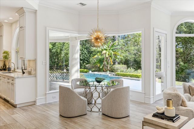 608 Little John Lane, Houston, TX 77024