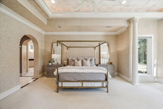 608 Little John Lane, Houston, TX 77024