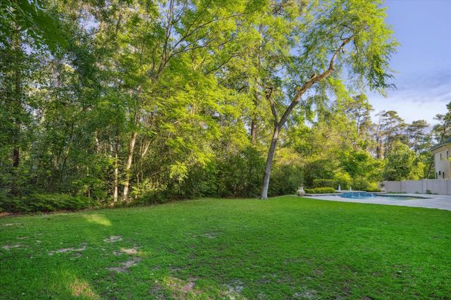 608 Little John Lane, Houston, TX 77024