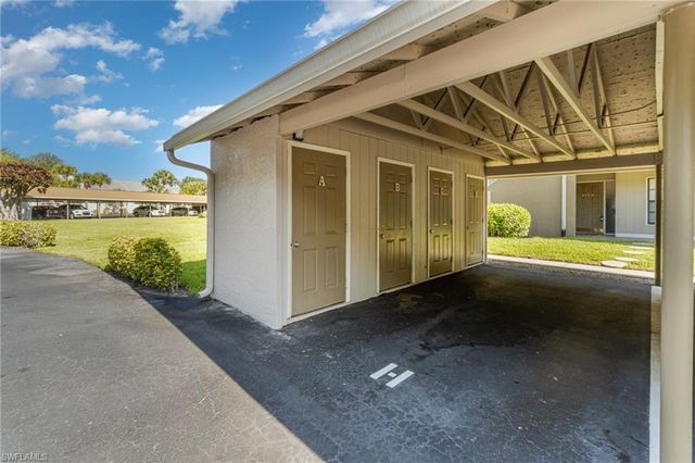 135 Cypress WAY E # H, Naples, FL 34110