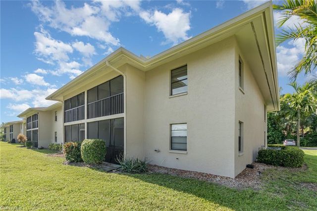 135 Cypress WAY E # H, Naples, FL 34110