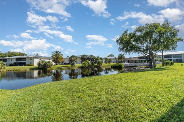 135 Cypress WAY E # H, Naples, FL 34110