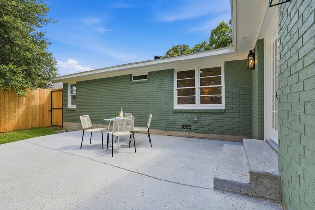 4120 Lanark Avenue, Fort Worth, TX 76109