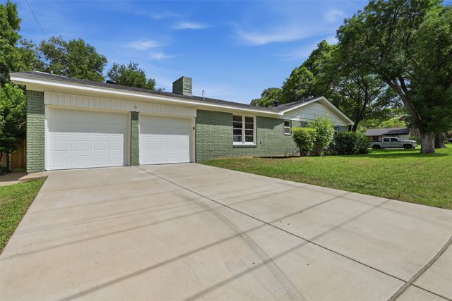 4120 Lanark Avenue, Fort Worth, TX 76109