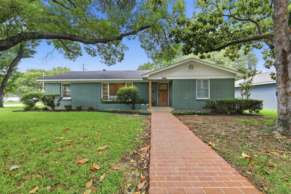 4120 Lanark Avenue, Fort Worth, TX 76109