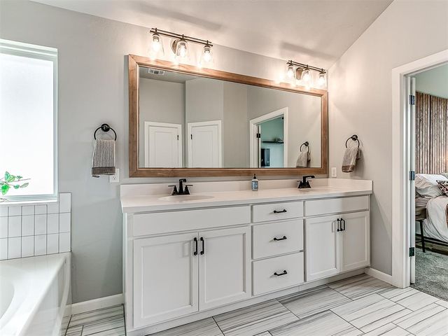 16000 Buffalo Drive, Oklahoma City, OK 73170