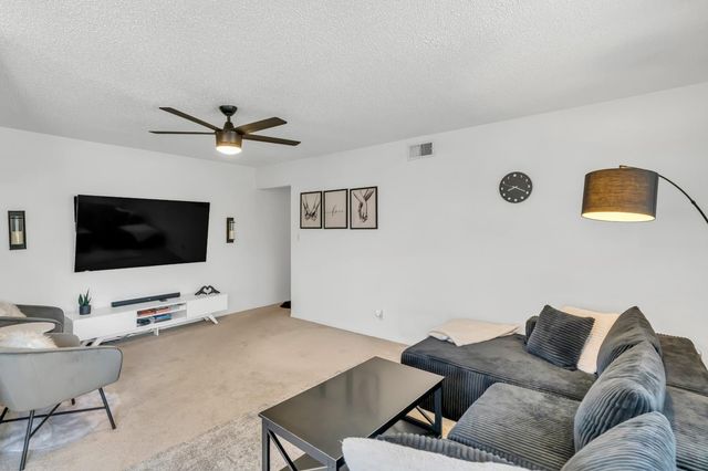 9059 Pinata Way #4, Sacramento, CA 95826