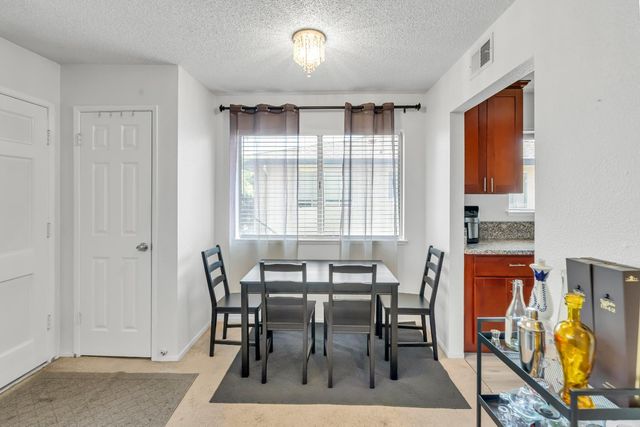 9059 Pinata Way #4, Sacramento, CA 95826