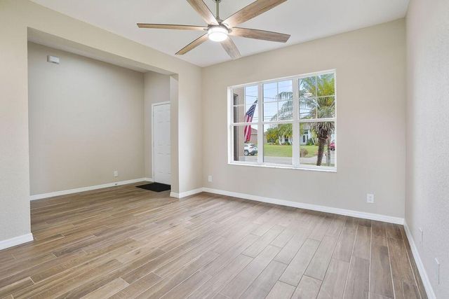 942 SW IDOL Avenue, Port St. Lucie, FL 34953