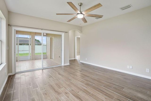 942 SW IDOL Avenue, Port St. Lucie, FL 34953