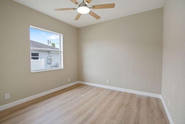 942 SW IDOL Avenue, Port St. Lucie, FL 34953