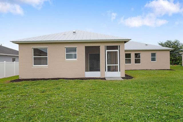 942 SW IDOL Avenue, Port St. Lucie, FL 34953