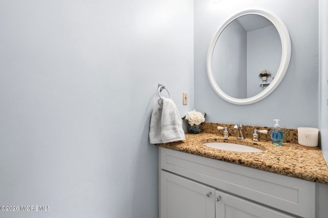 981 Feathertree Drive, Toms River, NJ 08753