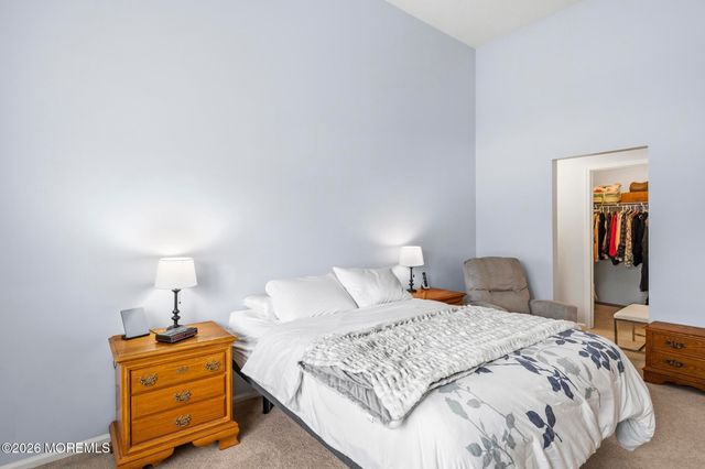 981 Feathertree Drive, Toms River, NJ 08753