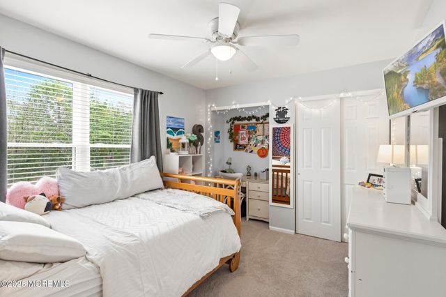 981 Feathertree Drive, Toms River, NJ 08753