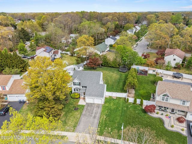 981 Feathertree Drive, Toms River, NJ 08753