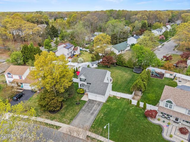 981 Feathertree Drive, Toms River, NJ 08753
