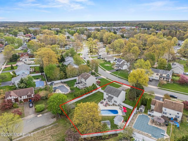 981 Feathertree Drive, Toms River, NJ 08753
