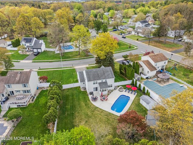 981 Feathertree Drive, Toms River, NJ 08753