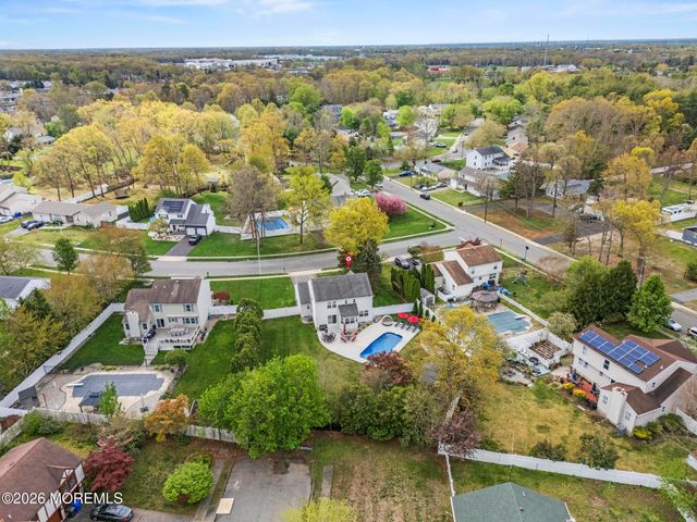 981 Feathertree Drive, Toms River, NJ 08753