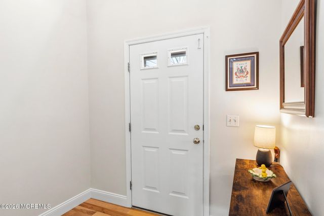 981 Feathertree Drive, Toms River, NJ 08753