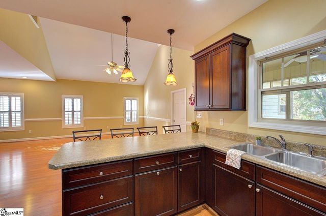 7 Shady Hollow Lane, Greer, SC 29651