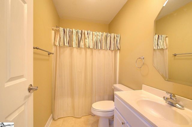 7 Shady Hollow Lane, Greer, SC 29651