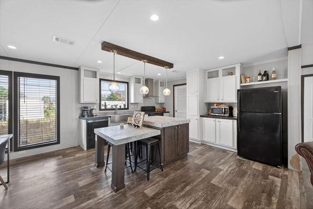 1424 Quail Court, Pelican Bay, TX 76020