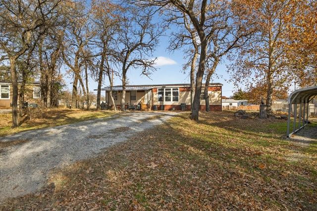 1424 Quail Court, Pelican Bay, TX 76020